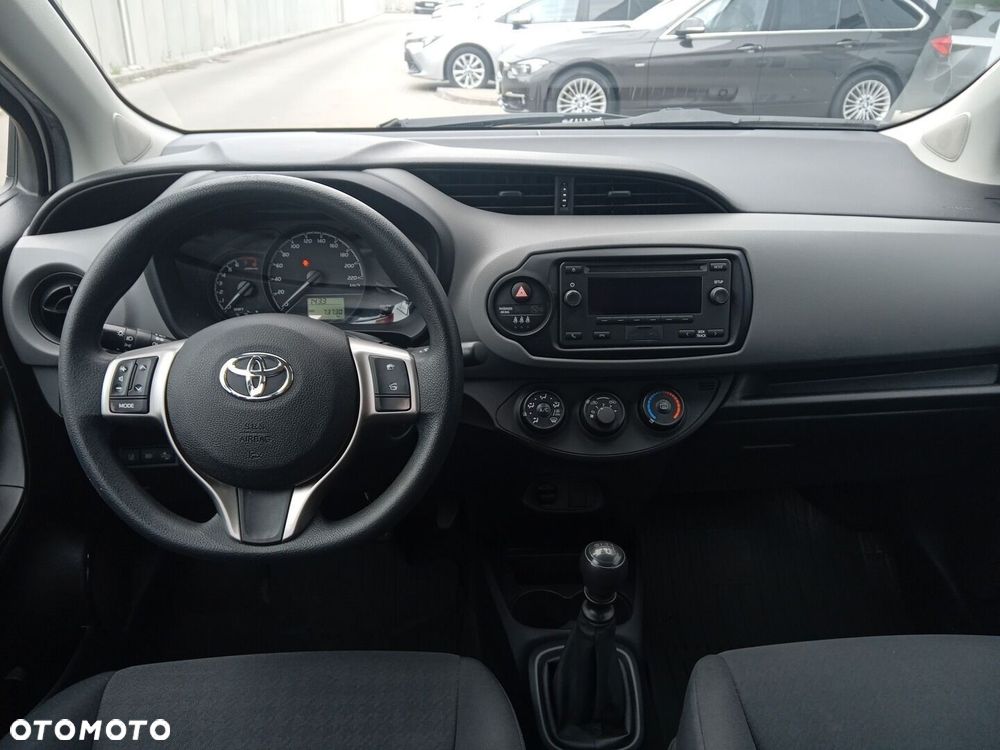 Toyota Yaris - 15