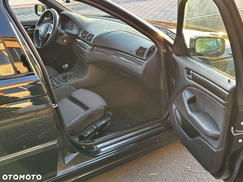 BMW Seria 3 330i - 11