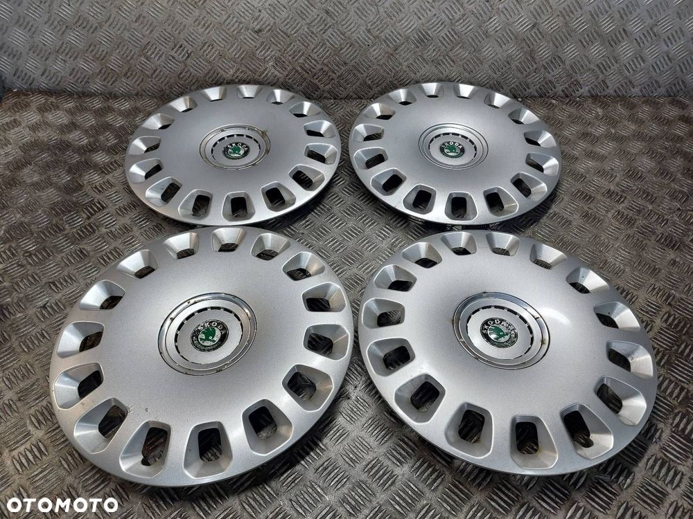 KOŁPAK KOŁPAKI KOMPLET 16" R16 16'' SKODA 3U0601147A - 1