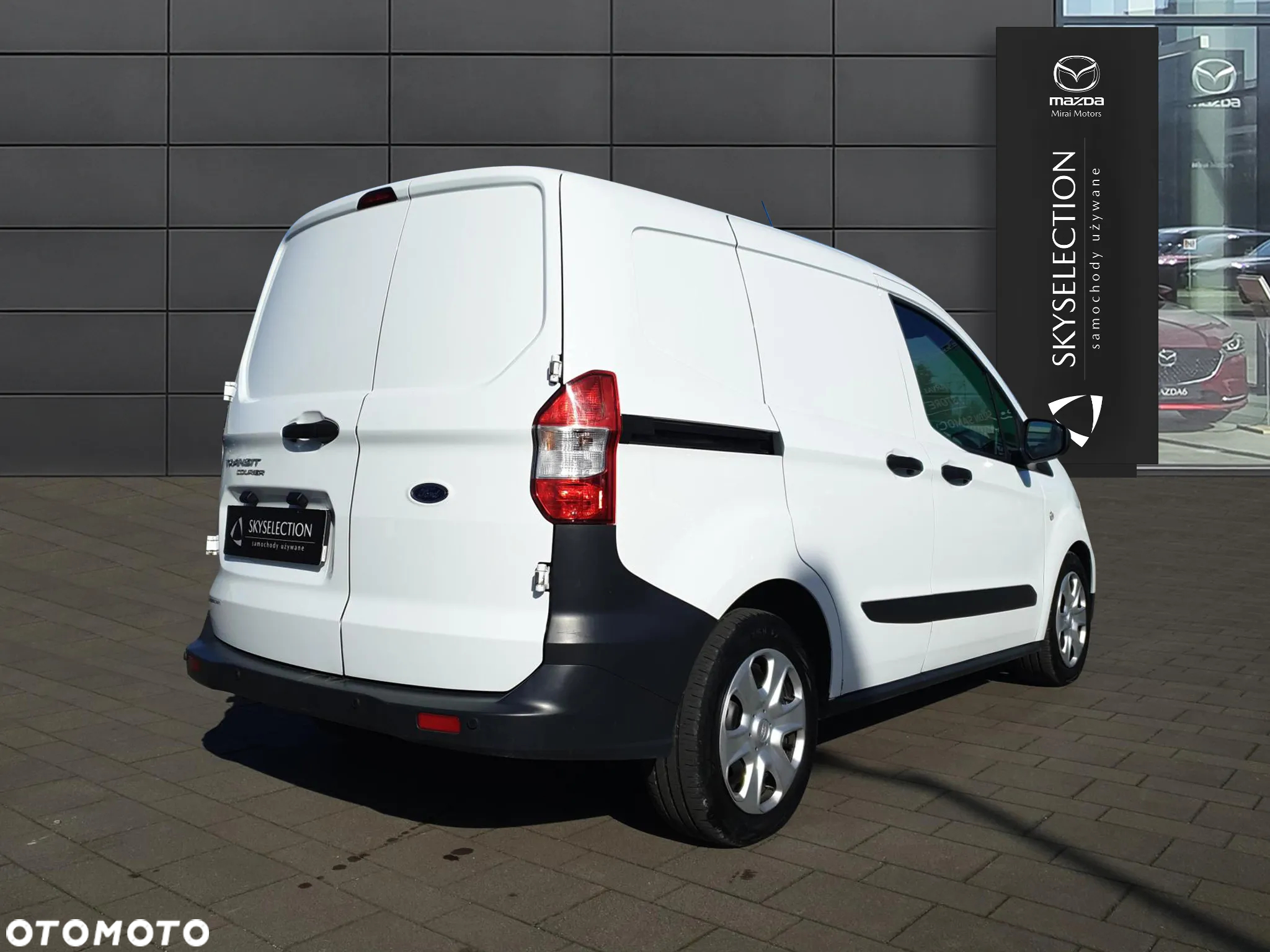 Ford transit-courier - 7