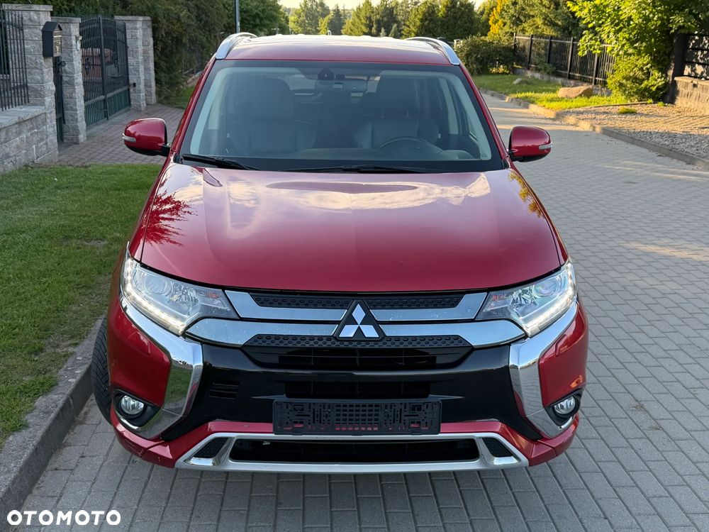 Mitsubishi Outlander Intense + - 25