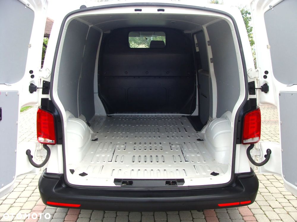 Volkswagen Transporter - 13