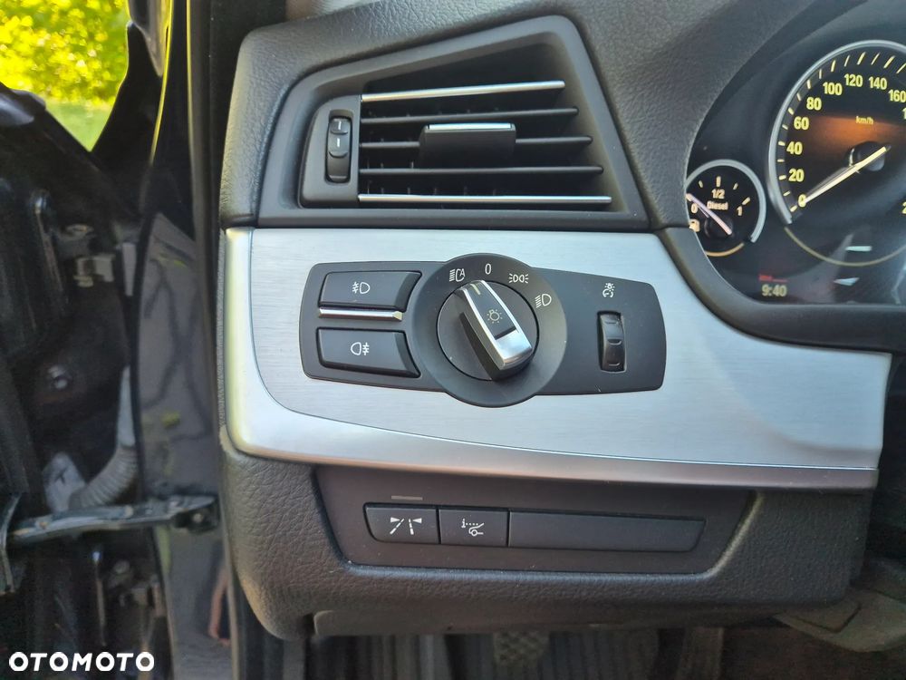 BMW Seria 5 520d - 14