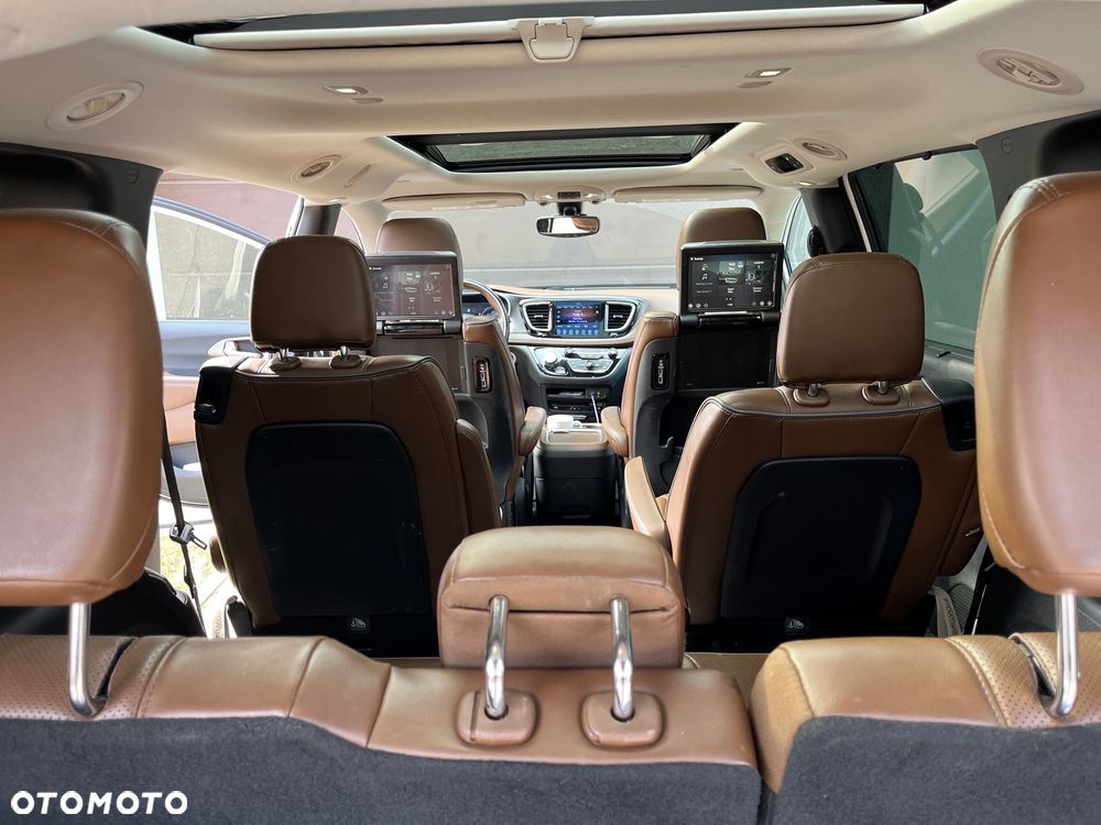 Chrysler Pacifica - 3