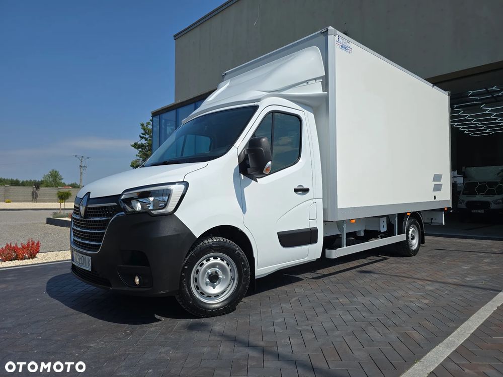 Renault MASTER KONTENER 8 PALET Dłu-4,31cm  Sze-2,11cm  Wys-2,26cm WZMOCNIONE TYLNE ZAWIESZENIE SILNIK 2.3 164KM 144 Tyś Km SERWIS DO OSTATNIEGO Km SALON POLSKA BOGATA OPCJA WYPOSAŻENIA LEDY HALOGENY TEMPOMAT FOTEL KIEROWCY PNEŁMATYCZNY KLIMATYZACJA NOWE OPONY MICHELIN - 11