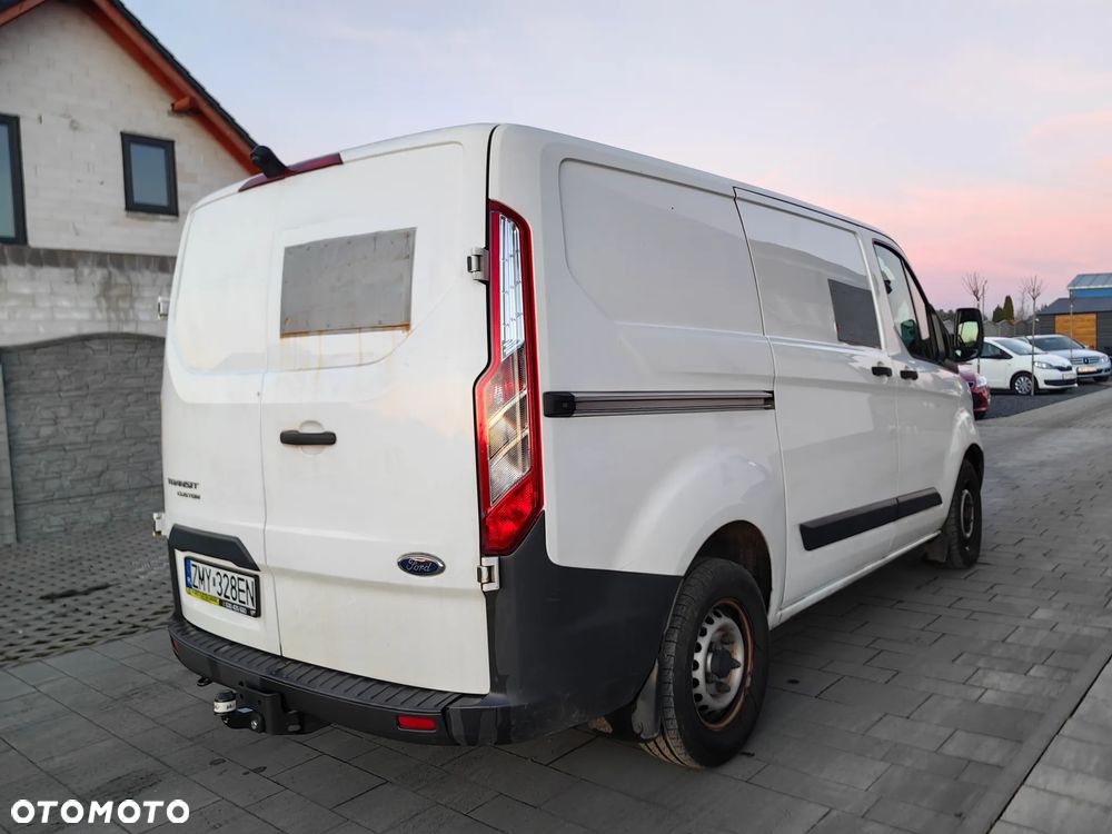 Ford TRANSIT CUSTOM - 3