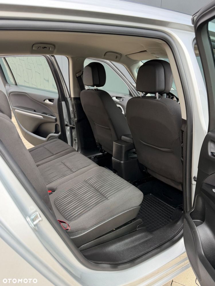 Opel Zafira Tourer 1.4 Turbo Business Innovation - 26