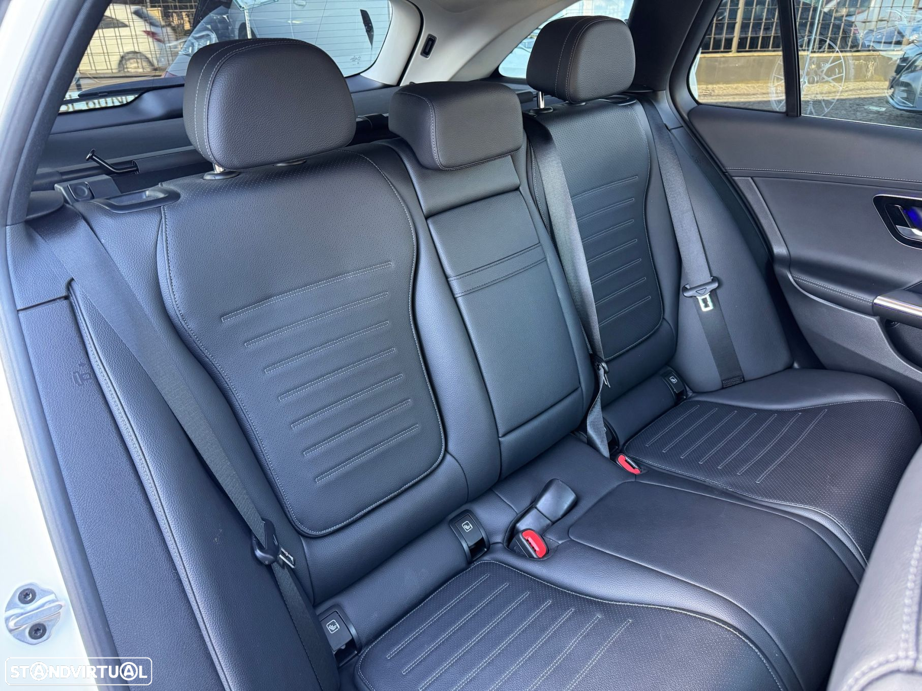 Mercedes-Benz C 220 d AMG Line - 18