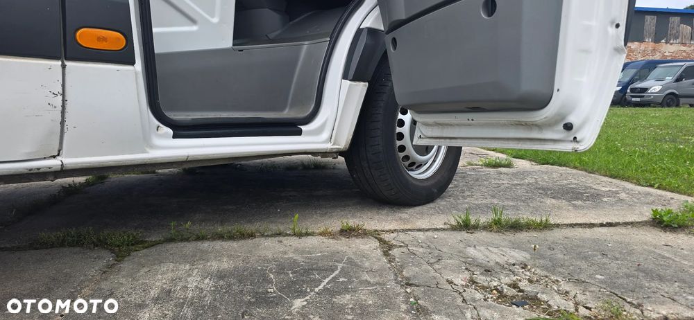 Volkswagen Crafter - 11
