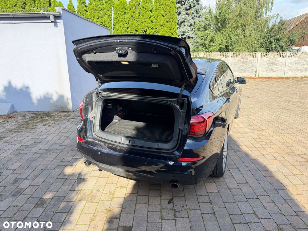 BMW 5GT 535i xDrive - 13