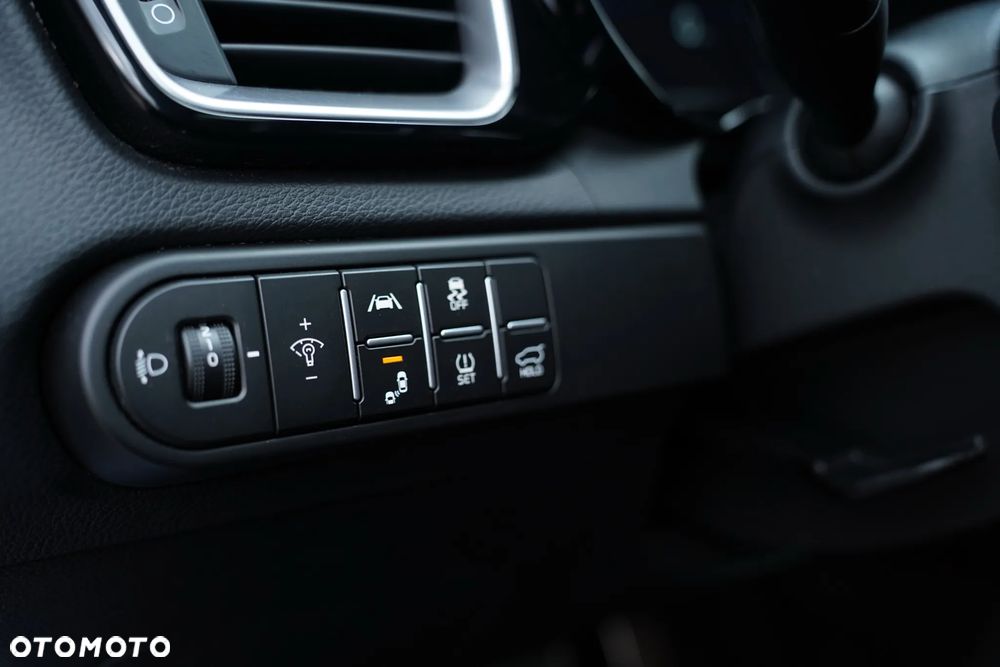 Kia Ceed 1.5 T-GDI DCT7 OPF GT Line - 27