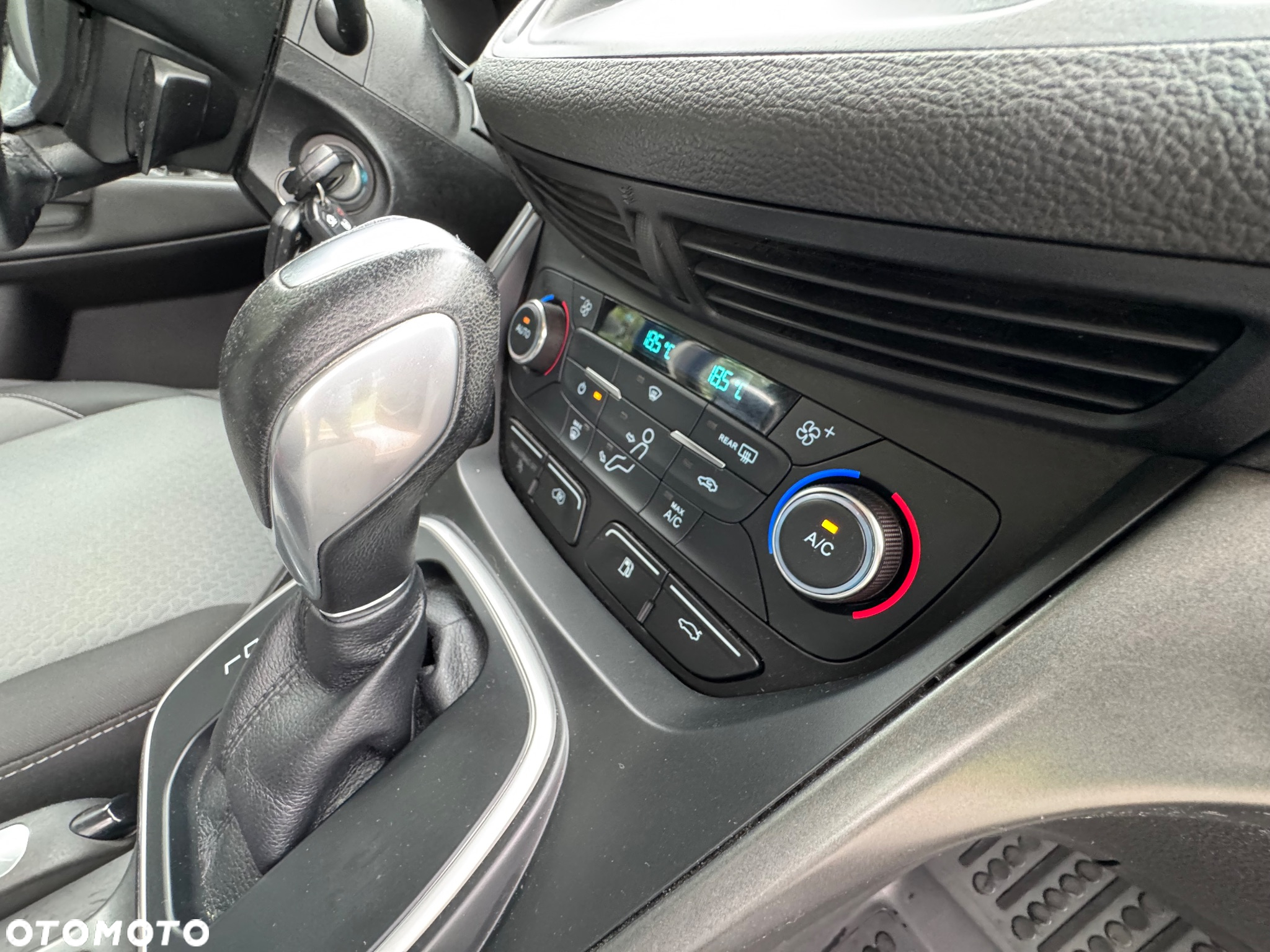 Ford C-MAX 2.0 ENERGI CVT - 17