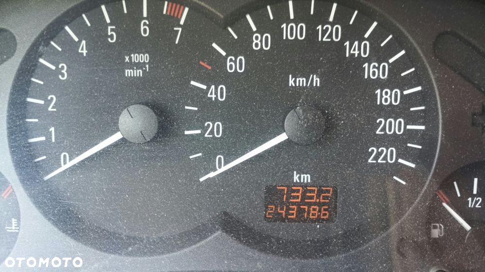 Opel Meriva - 12