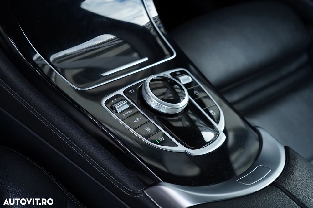 Mercedes-Benz GLC 250 d 4Matic 9G-TRONIC AMG Line - 11