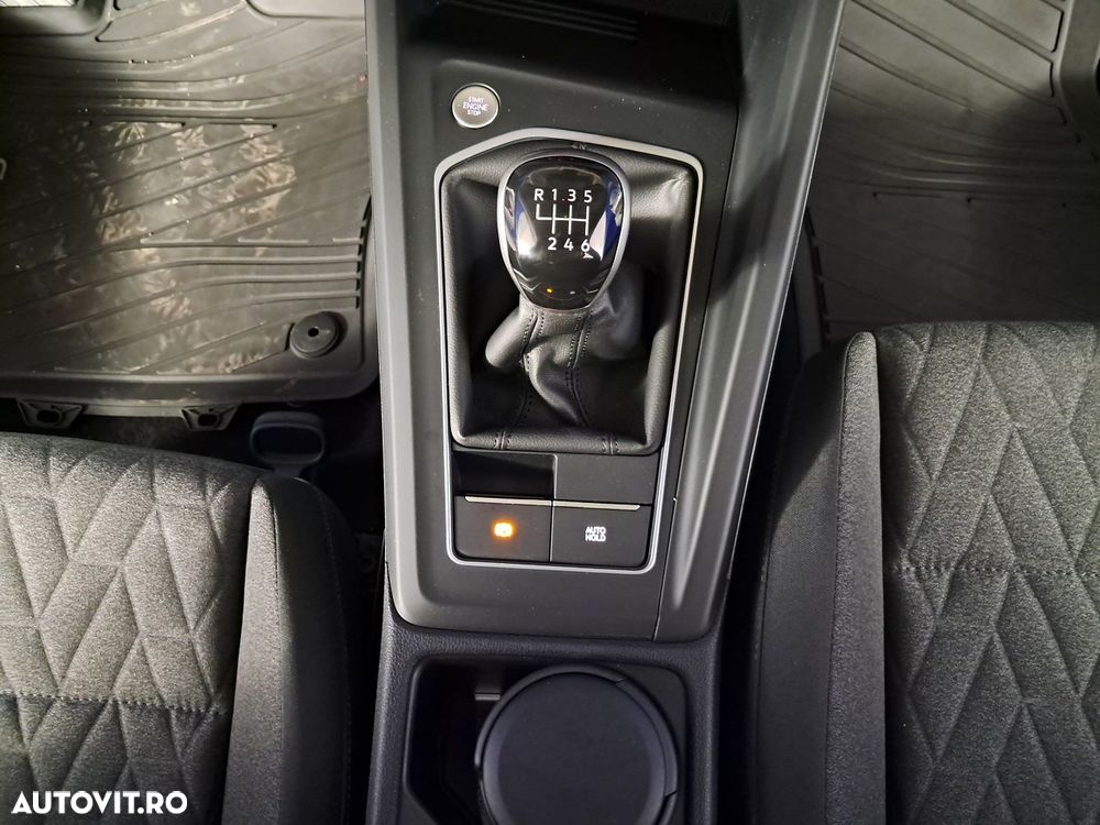 Volkswagen Golf - 17