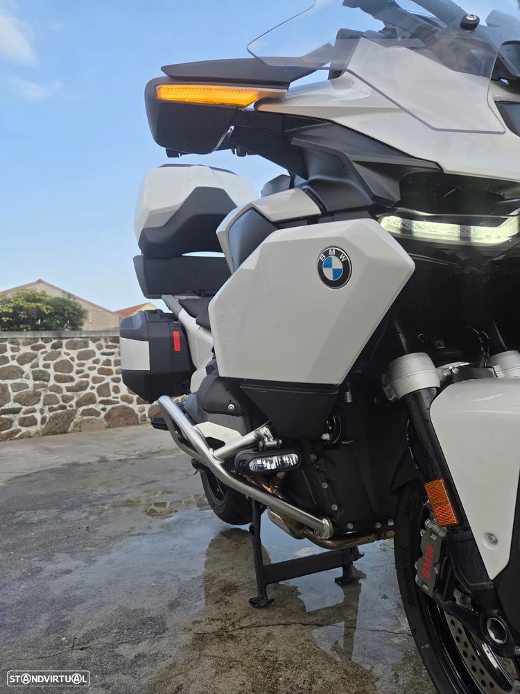 BMW R 1300 RT r - 10