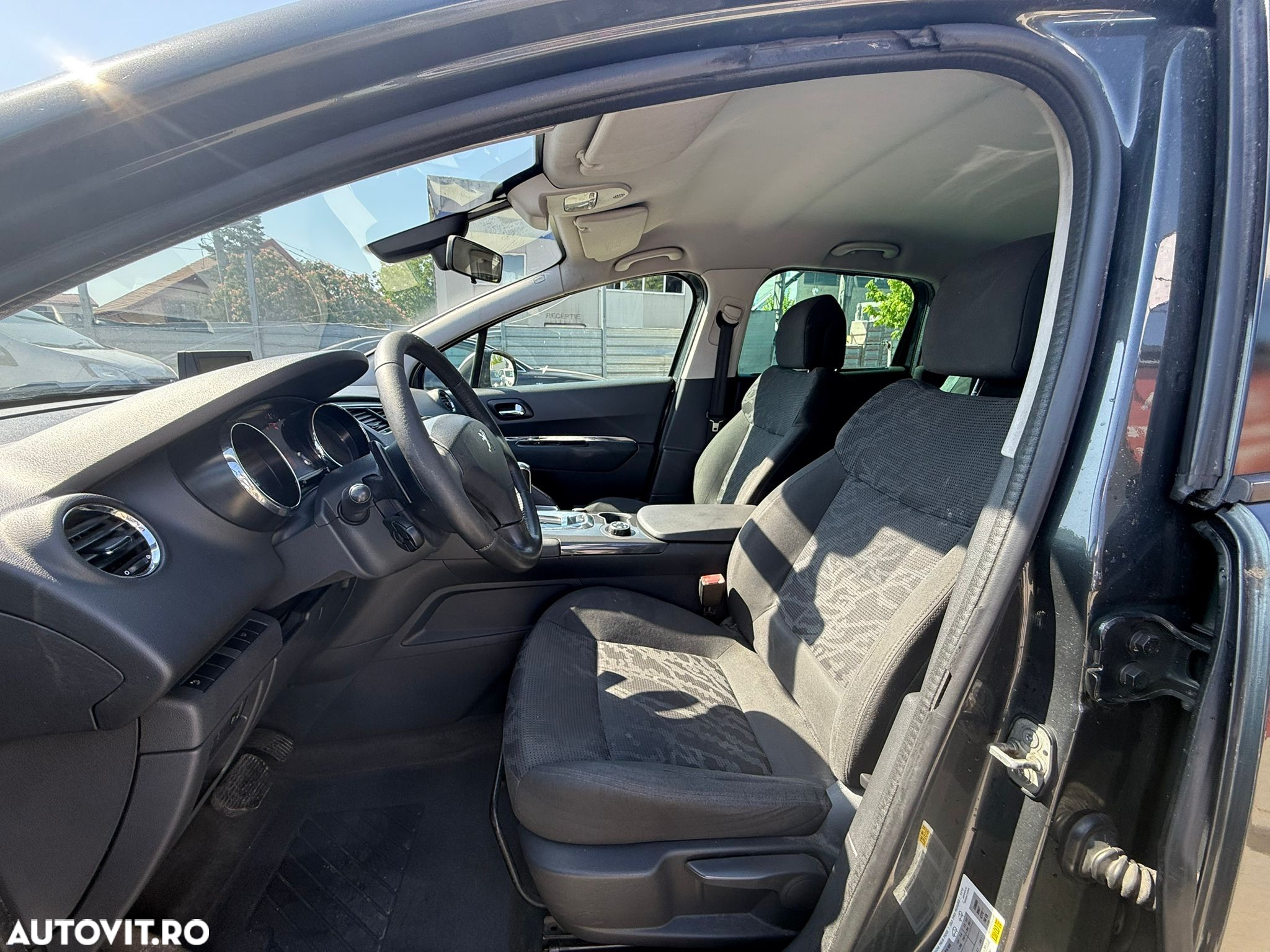 Peugeot 3008 1.6 HDI FAP STT Active - 6