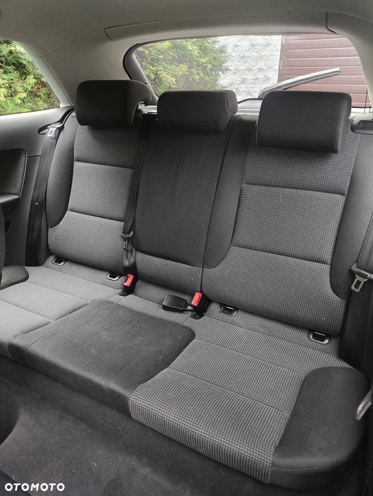 Audi A3 3-drzwiowe 1.6 Ambiente - 18