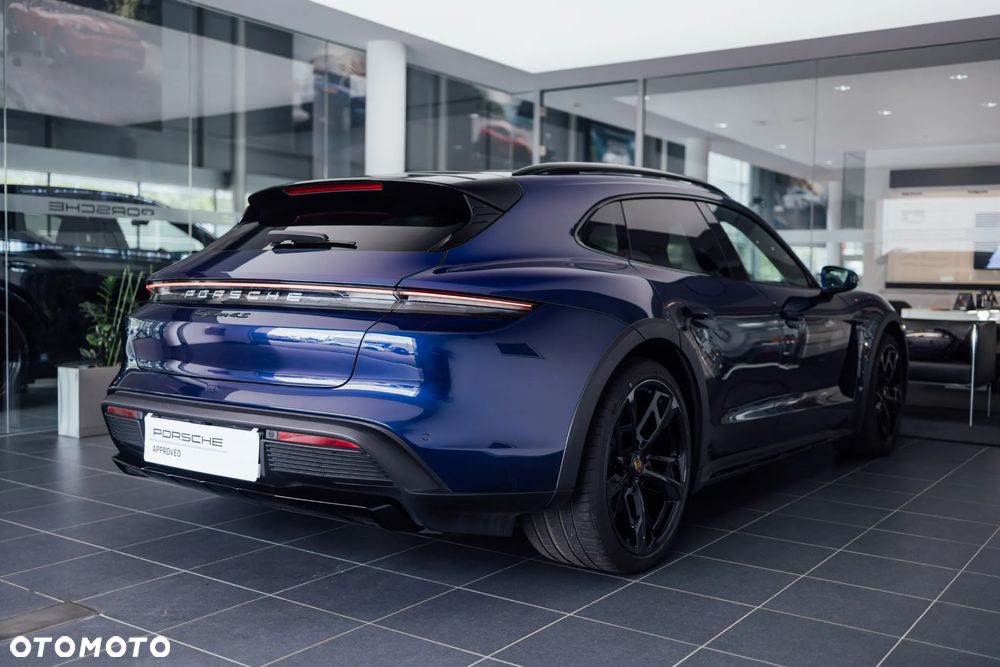 Porsche Taycan 4S Cross Turismo - 10