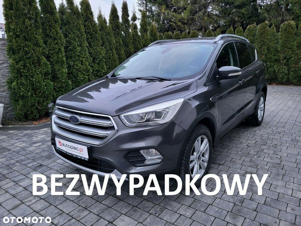 Ford Kuga - 1