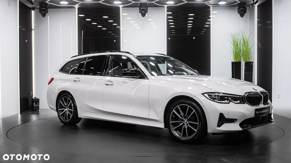 BMW Seria 3 320i Sport Line - 9