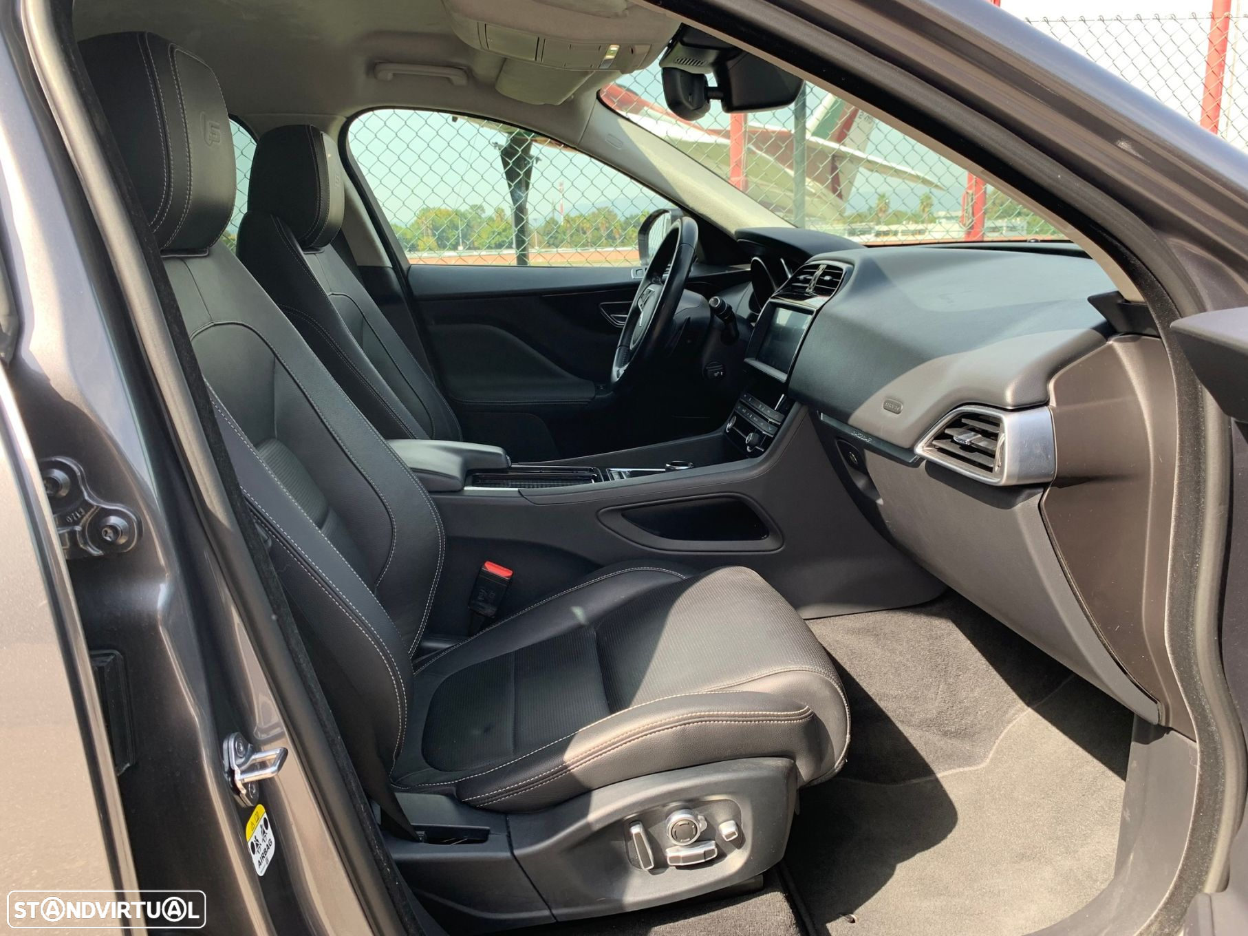 Jaguar F-Pace 2.0 i4D R-Sport Aut. - 19