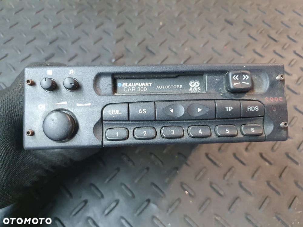 RADIO RADIOODTWARZACZ BLAUPUNKT CAR 300 E 90533422 - 1