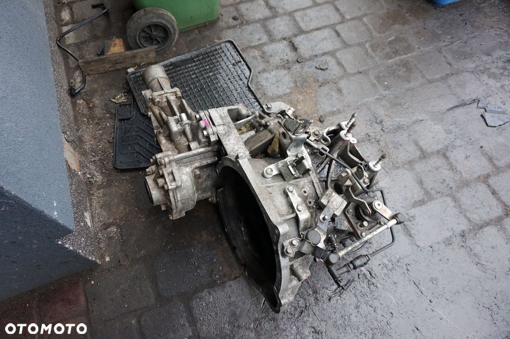 SKRZYNIA BIEGÓW MANUALNA OUTLANDER III LIFT 2.2 DI-D W6MBA-1-WXZ A5907950 MITSUBISHI 2015-2018 - 1