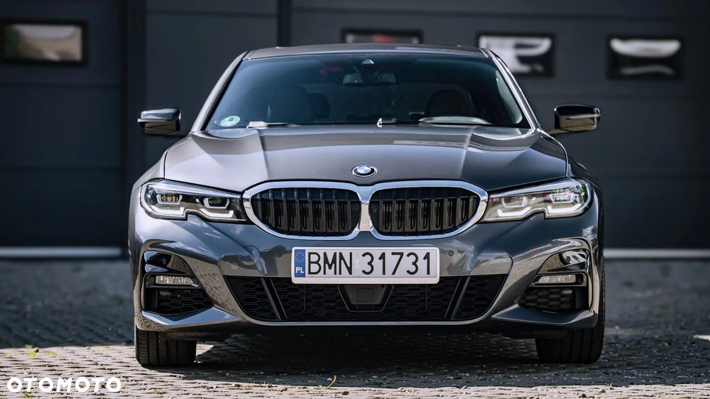 BMW Seria 3 320d M Sport - 2