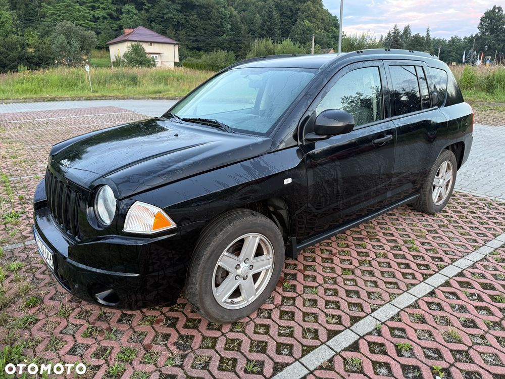 Jeep Compass - 1
