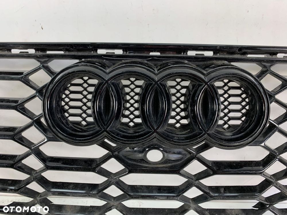 AUDI RS4 B9 LIFT ATRAPA GRILL 8W0853651BF - 7