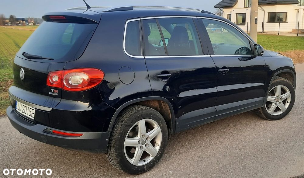 Volkswagen Tiguan 1.4 TSI BlueMotion Technology Exclusive - 10