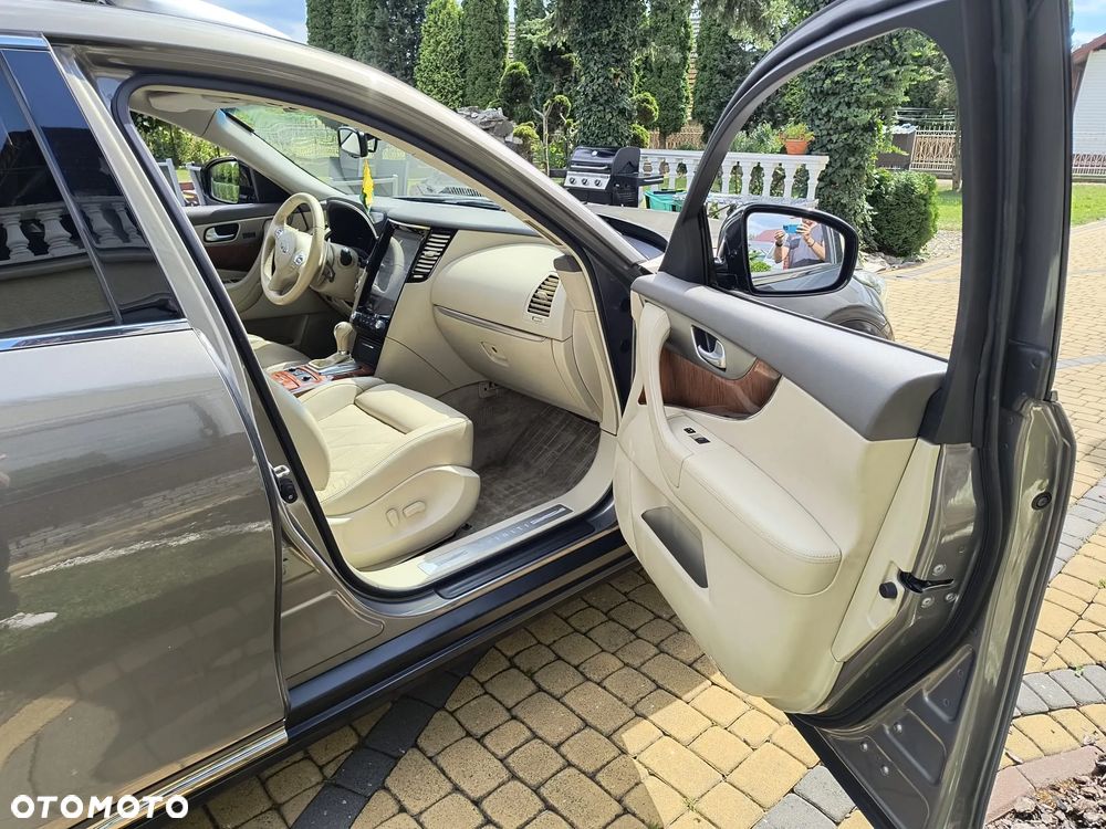 Infiniti QX70 3.0d GT Premium - 28