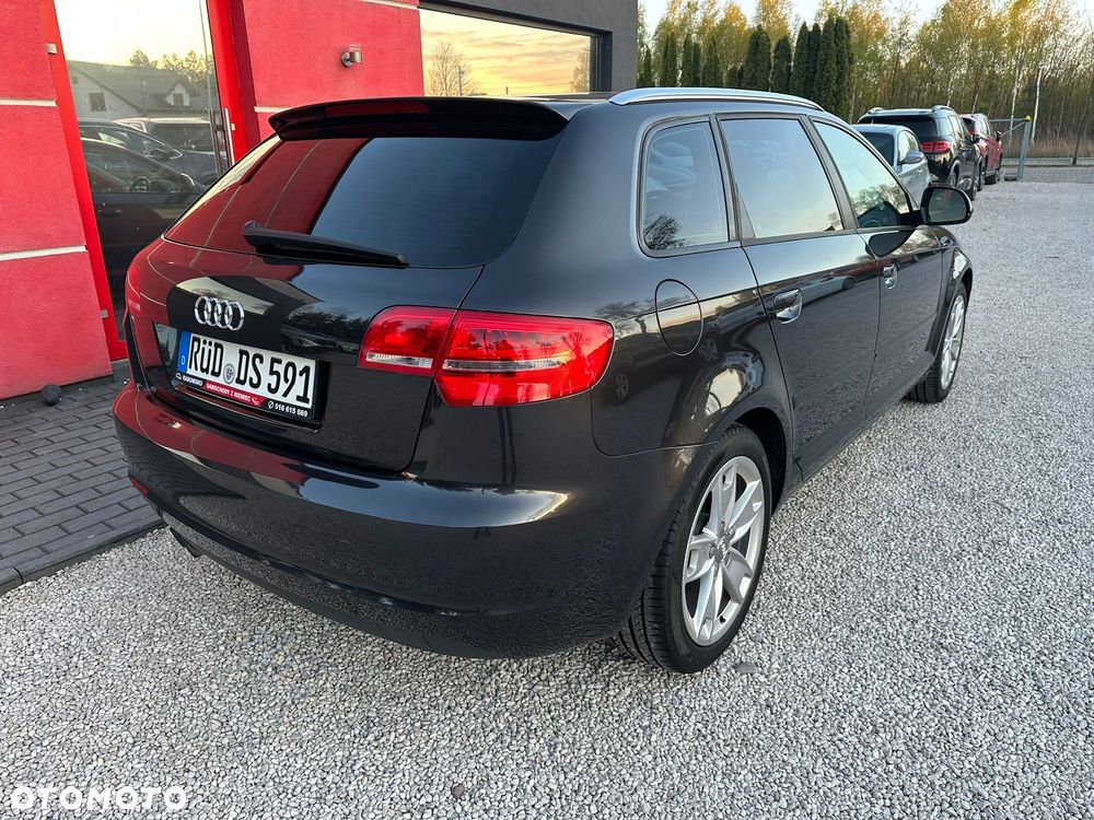 Audi A3 Sportback 1.4 TFSI Ambiente - 3