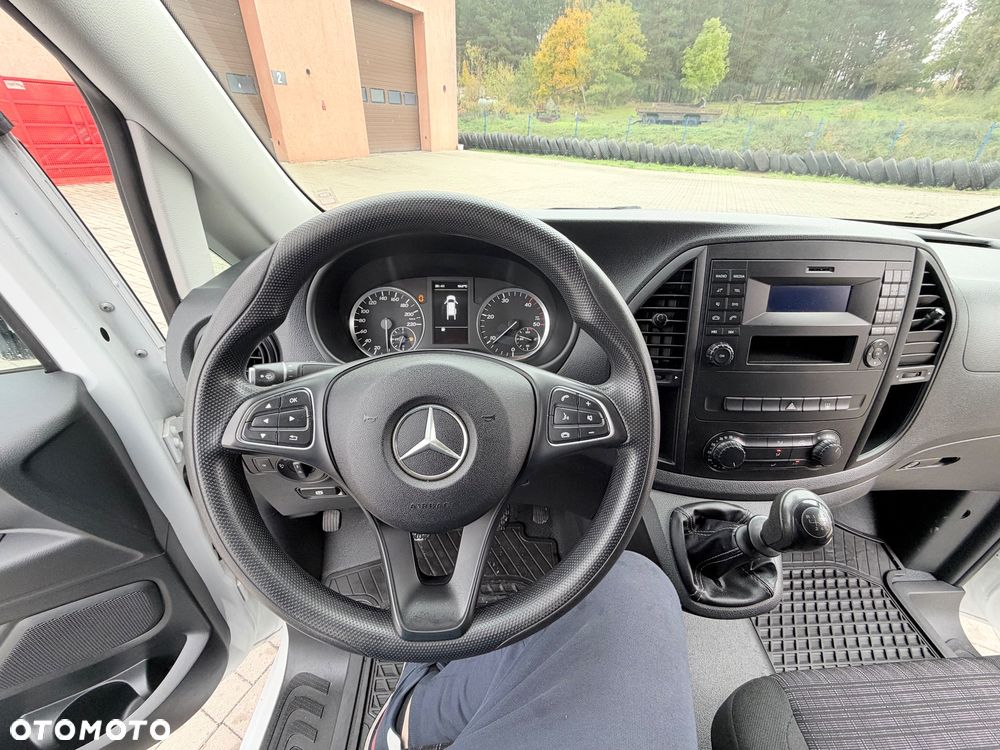 Mercedes-Benz Vito - 22