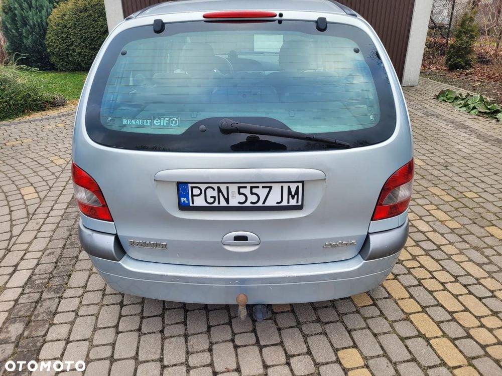 Renault Scenic 1.6 16V Family - 3