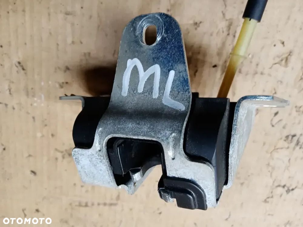 Zamek klapy bagażnika Mercedes ML W163 A1637400235 - 7