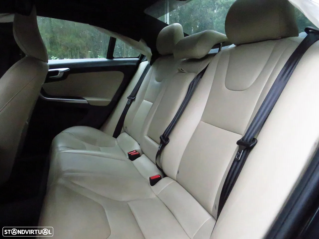 Volvo S60 2.0 180cv de 2014 - Peças Usadas (9529) - 7