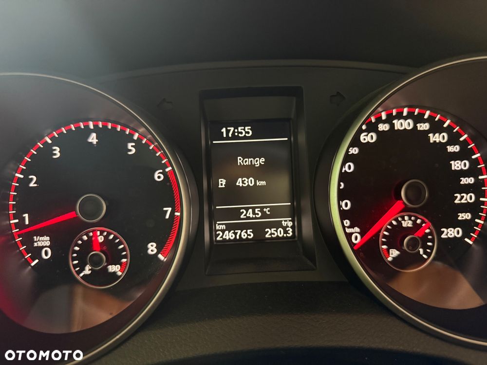 Volkswagen Golf - 10