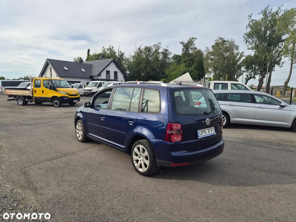 Volkswagen Touran 1.9 TDI Highline - 5