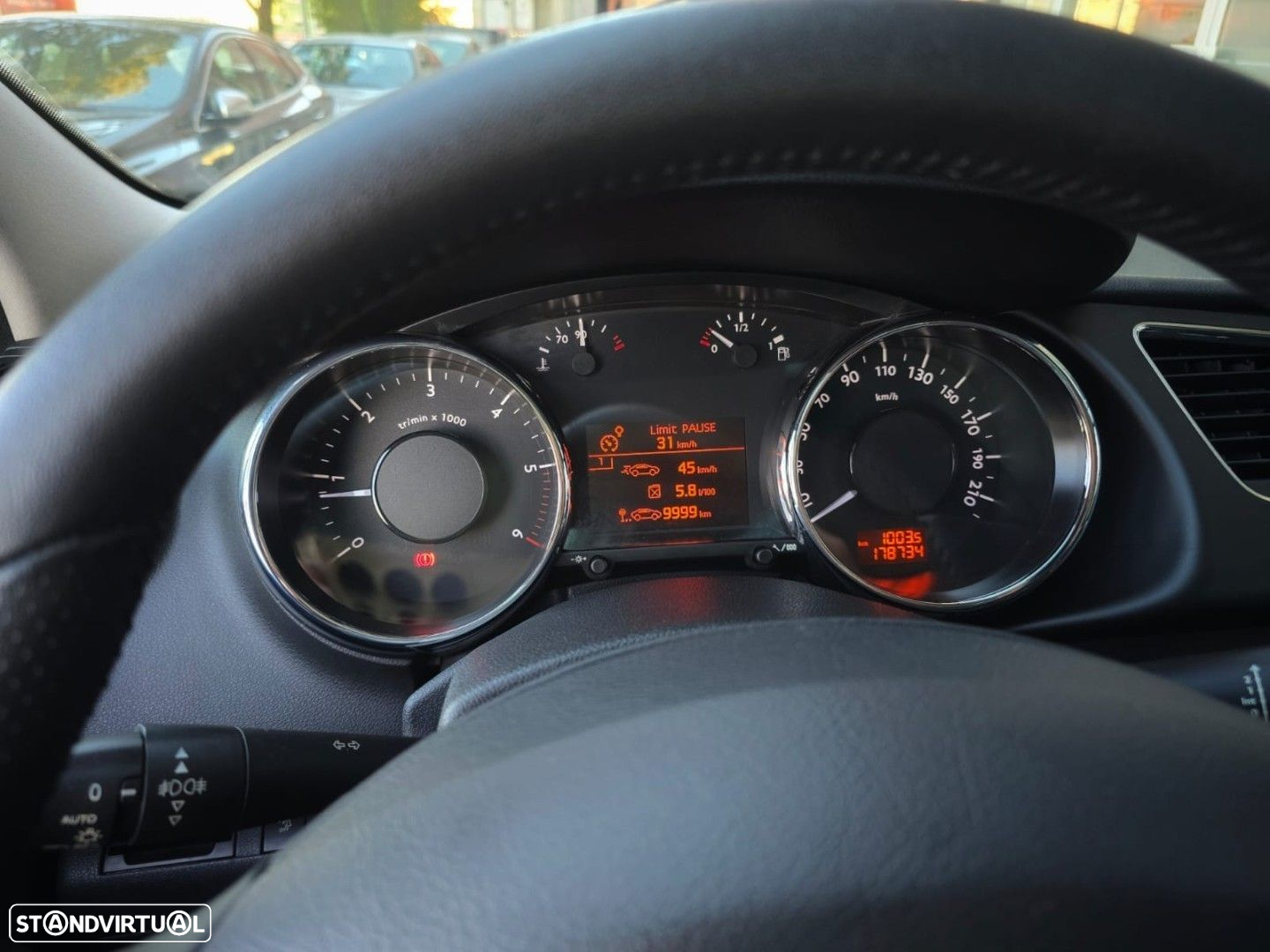 Peugeot 3008 1.6 HDi Premium - 20