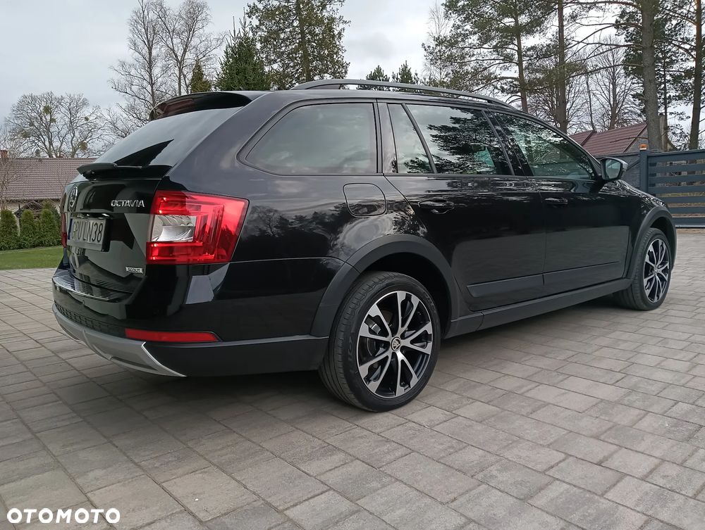 Skoda Octavia 2.0 TDI 4x4 DSG Scout - 3