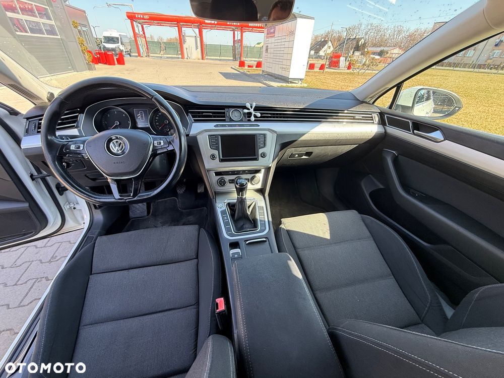 Volkswagen Passat Variant 1.6 TDI BMT Comfortline - 20