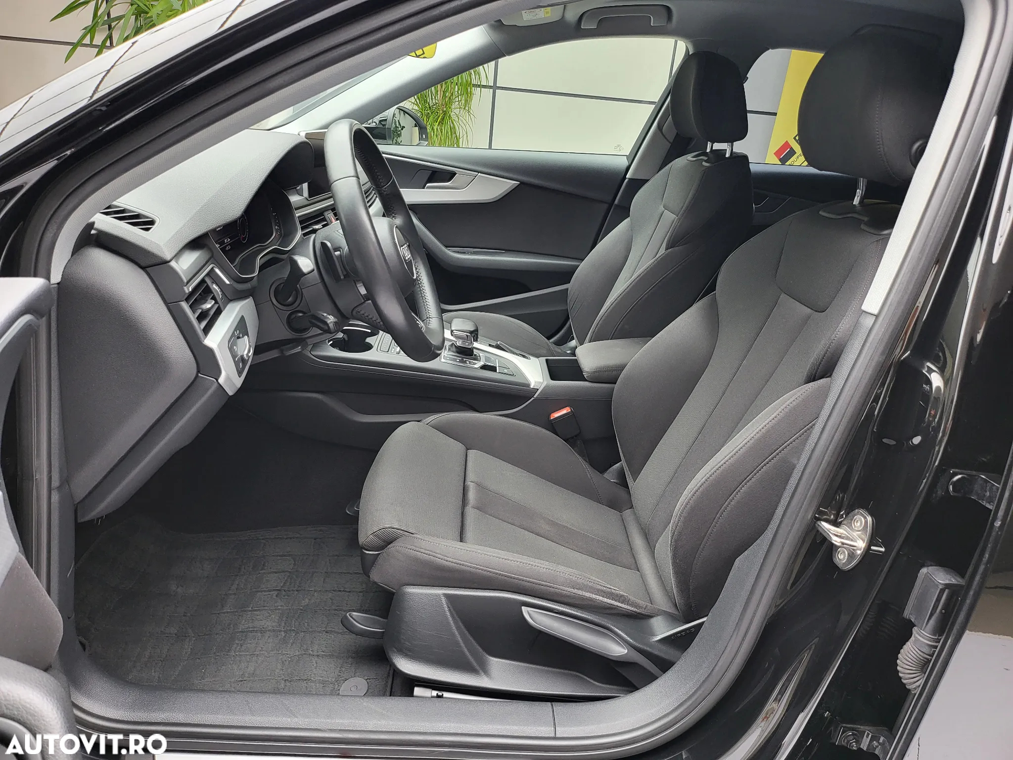 Audi A4 2.0 TDI S tronic Sport - 14
