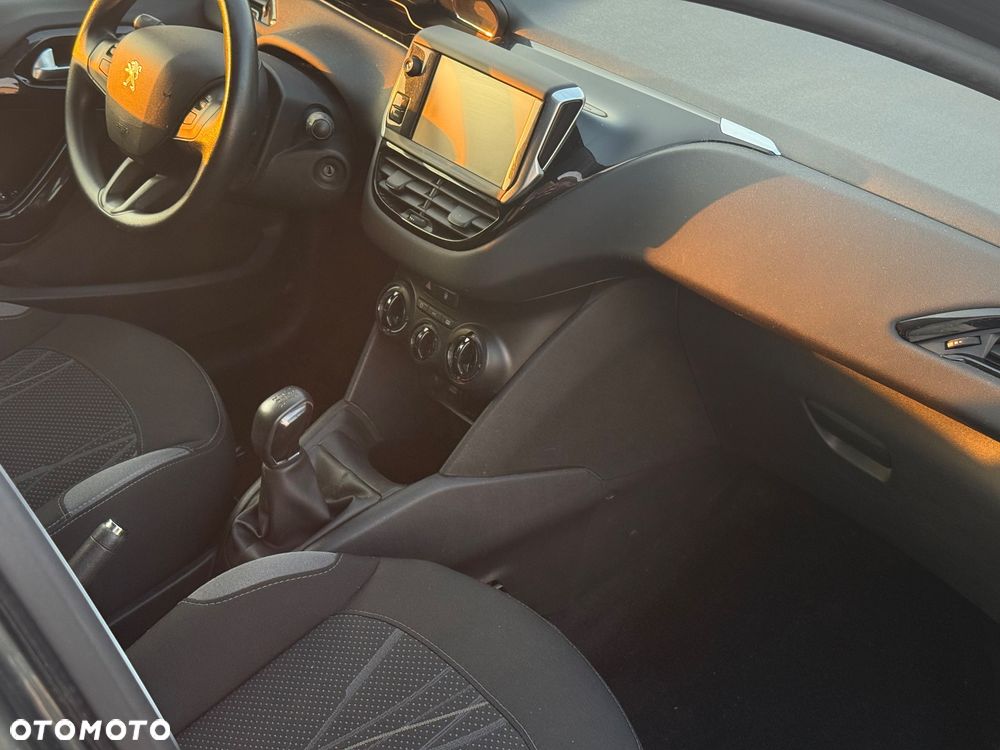 Peugeot 208 1.2 VTi Active - 8