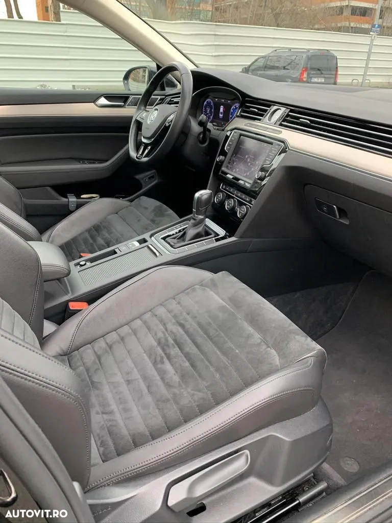 Volkswagen Passat - 8
