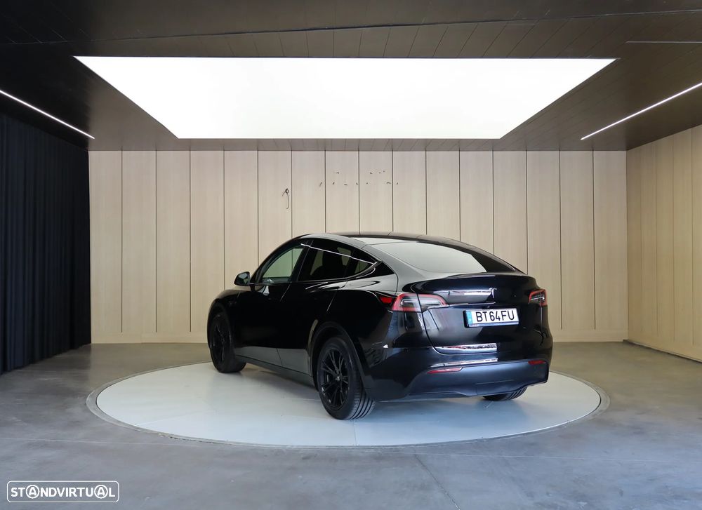 Tesla Model Y RWD - 4