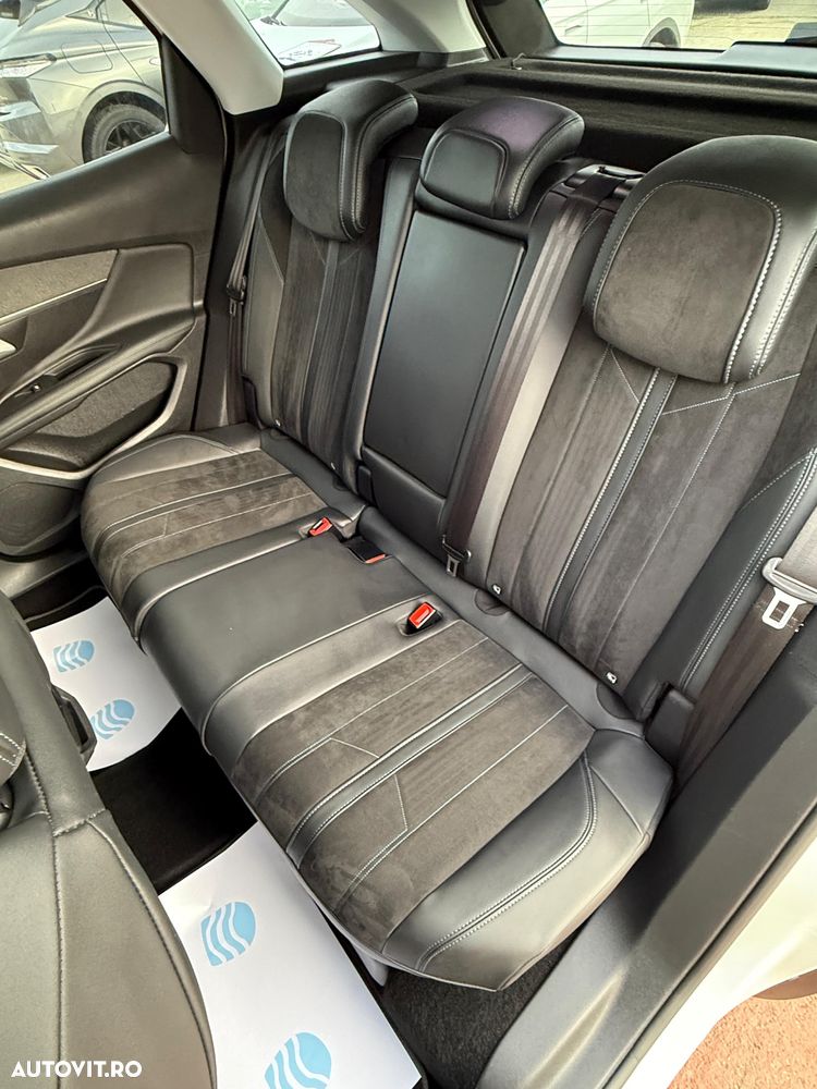 Peugeot 3008 1.5 BlueHDI S&S EAT8 GT-Line - 16