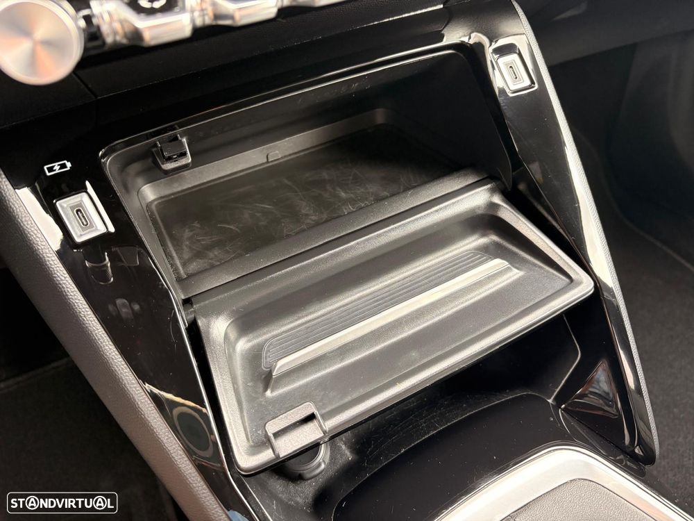 Peugeot 2008 PureTech 100 Allure - 17