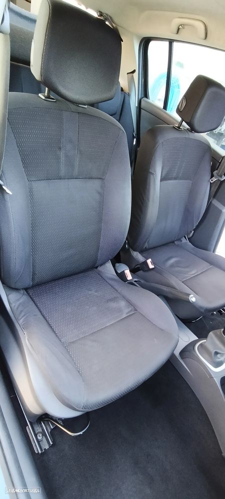 Renault Clio 1.2 16V Dynamique - 10